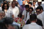 at the Funeral Of Veteran Actor Vinod Khanna on 27th April 2017